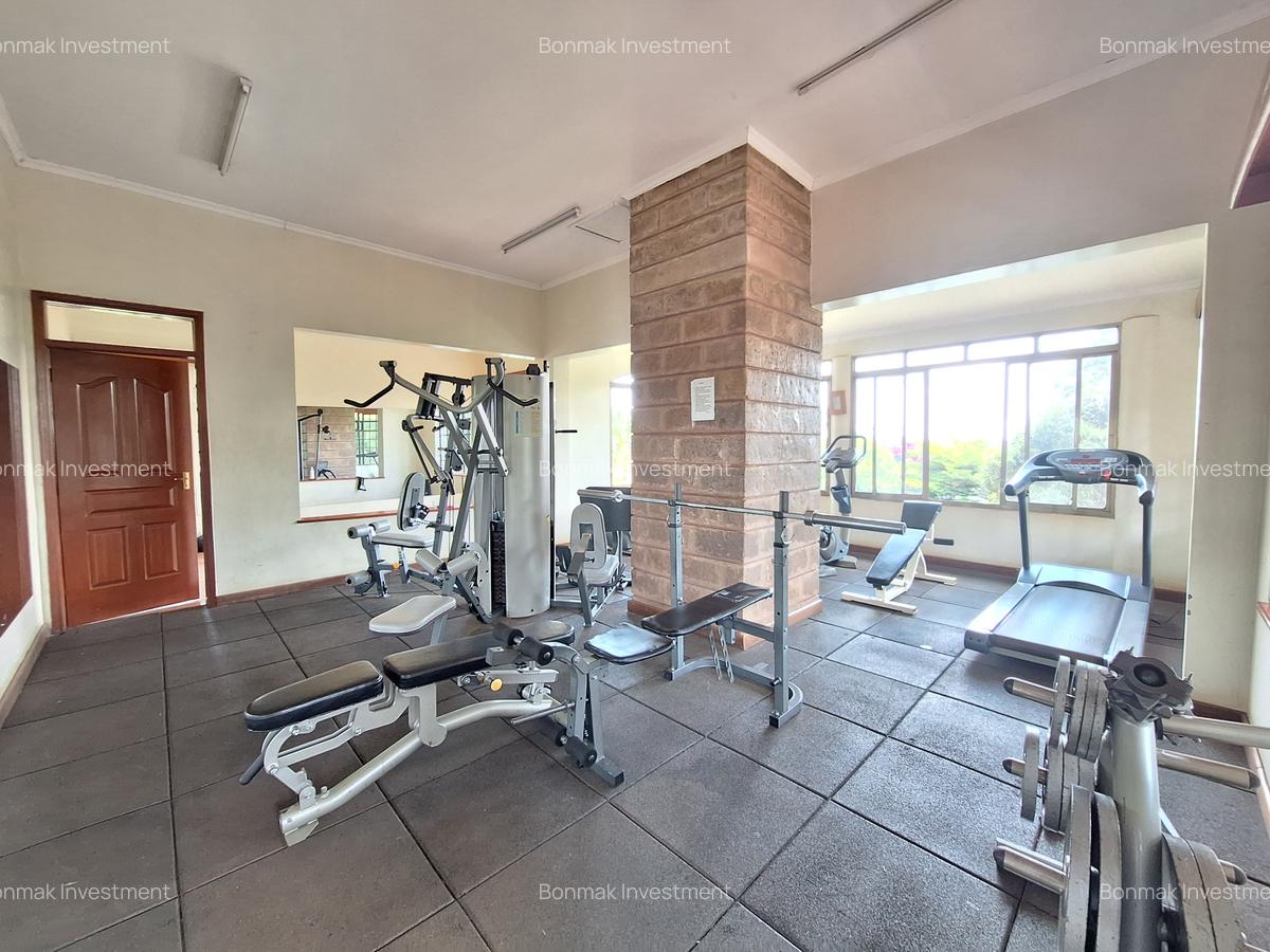 4 Bed Townhouse with En Suite at Rossylin Heights - 6