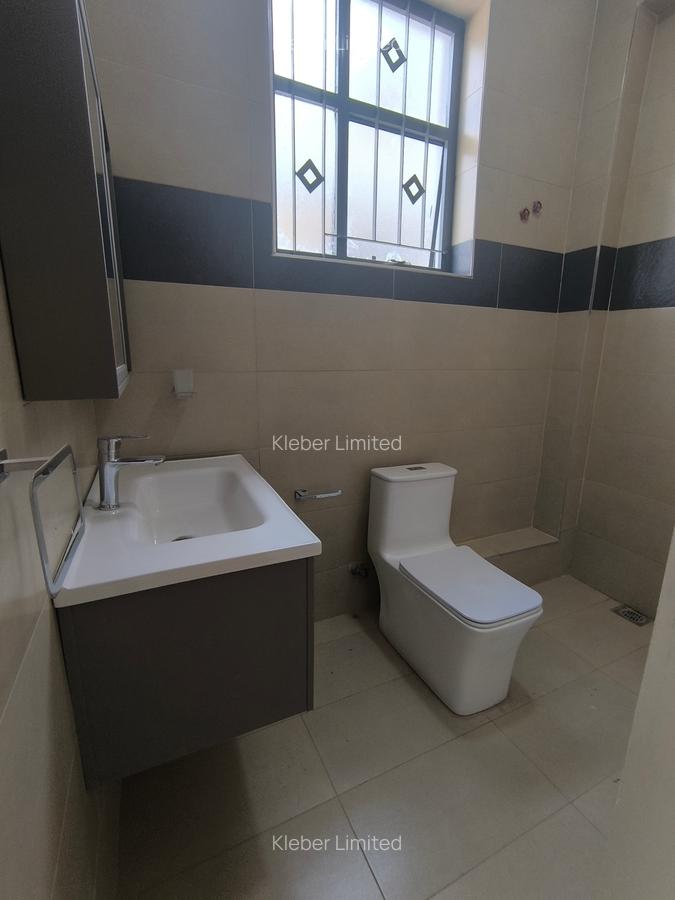 4 Bed House with En Suite in Syokimau - 19