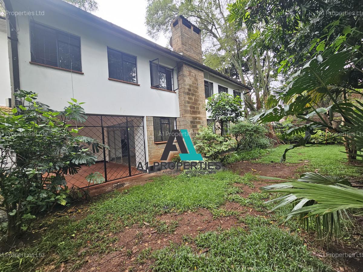 4 Bed Townhouse with En Suite in Lavington - 2