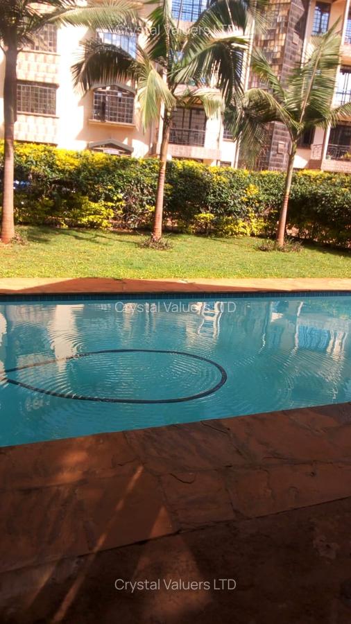 3 Bed Apartment with En Suite in Lavington - 1