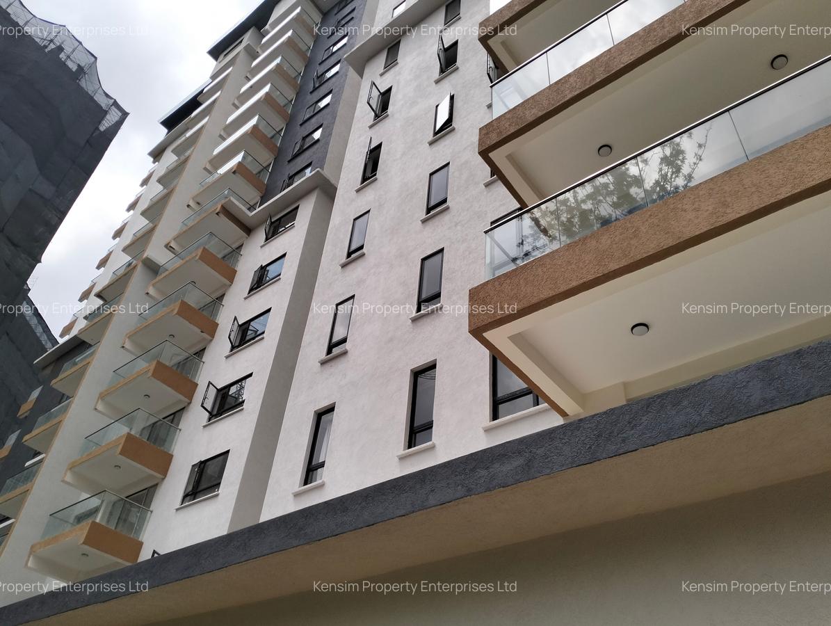 3 Bed Apartment with En Suite in Spring Valley - 19