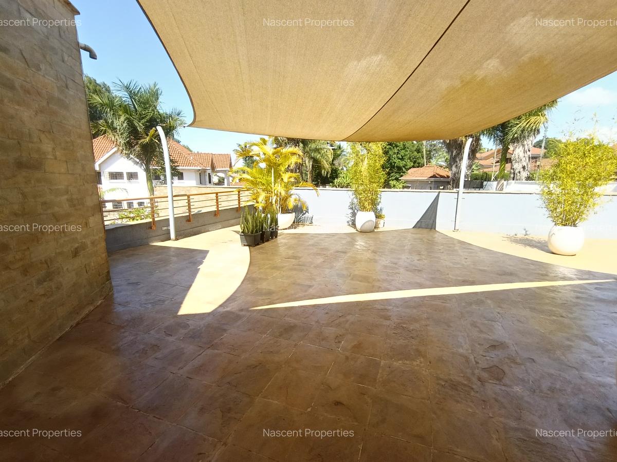 4 Bed House with En Suite in Runda - 15