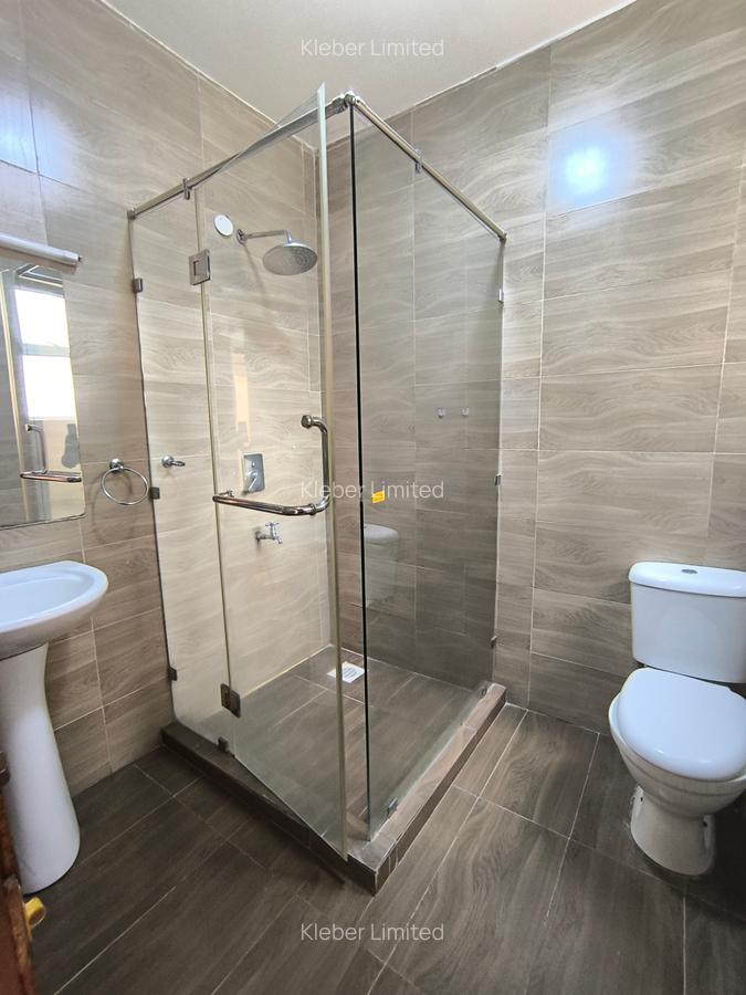 4 Bed House with En Suite in Syokimau - 12