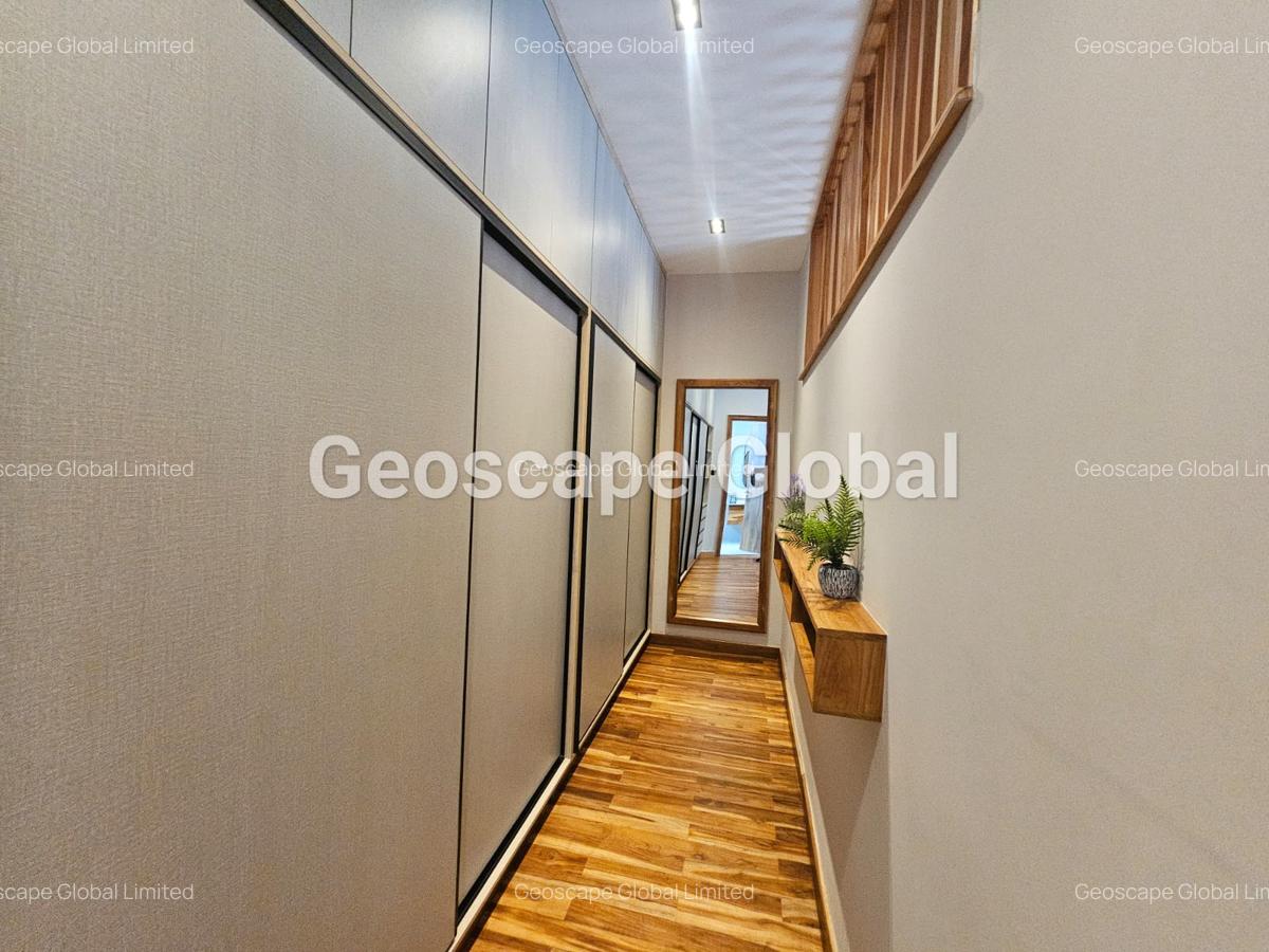 5 Bed Villa with En Suite in Loresho - 11