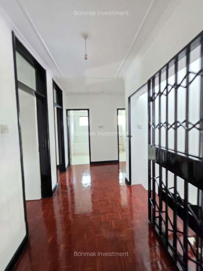 4 Bed Townhouse with En Suite at Near Lavington Mall. - 14