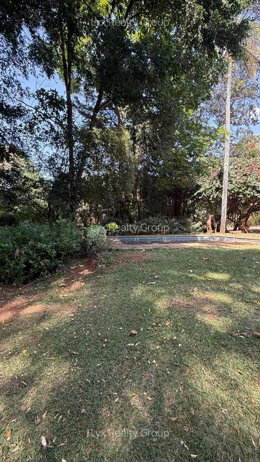 5 Bed Villa with En Suite in Lavington - 5