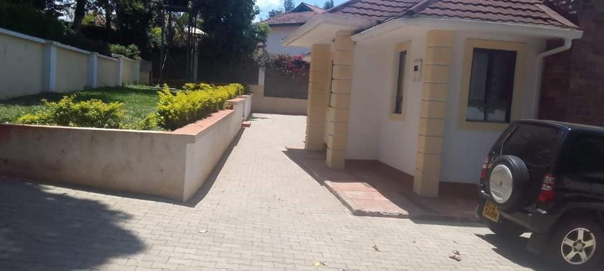 4 Bed House with En Suite at Runda - 9