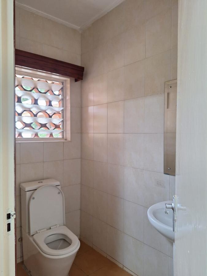 4 Bed House with En Suite at Runda - 16