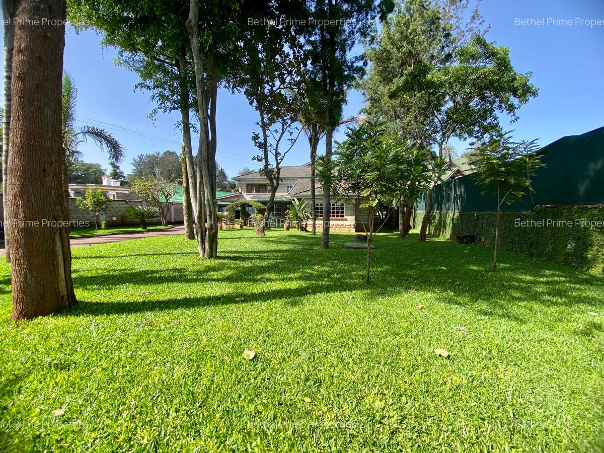 4 Bed House with En Suite in Runda - 11