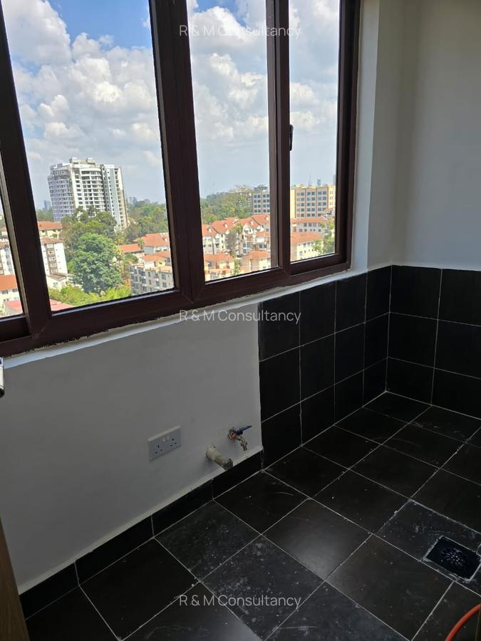 3 Bed Apartment with En Suite at Lantana Road - 10