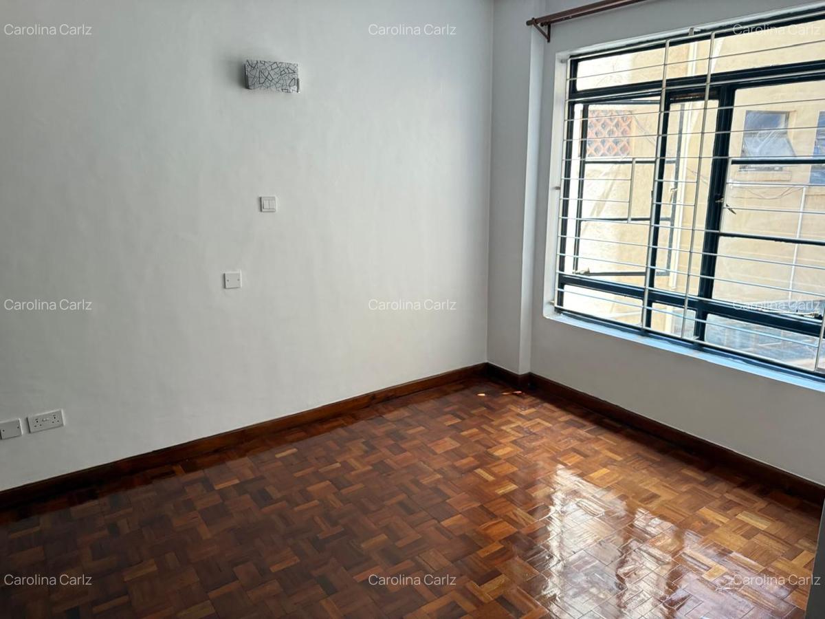 2 Bed Apartment with En Suite in Kilimani - 6