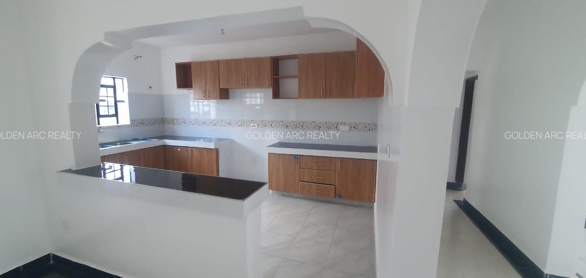 4 Bed House with En Suite in Ongata Rongai - 8