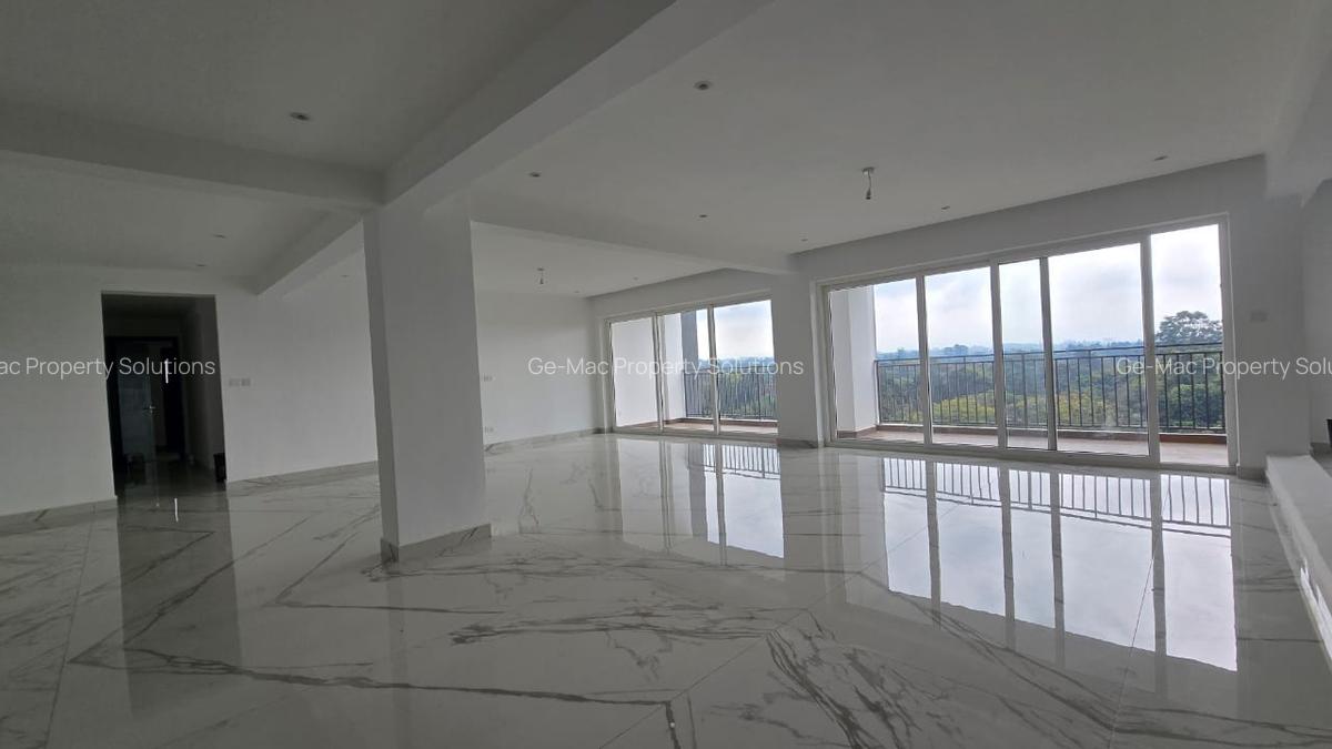 5 Bed Apartment with En Suite in General Mathenge - 16