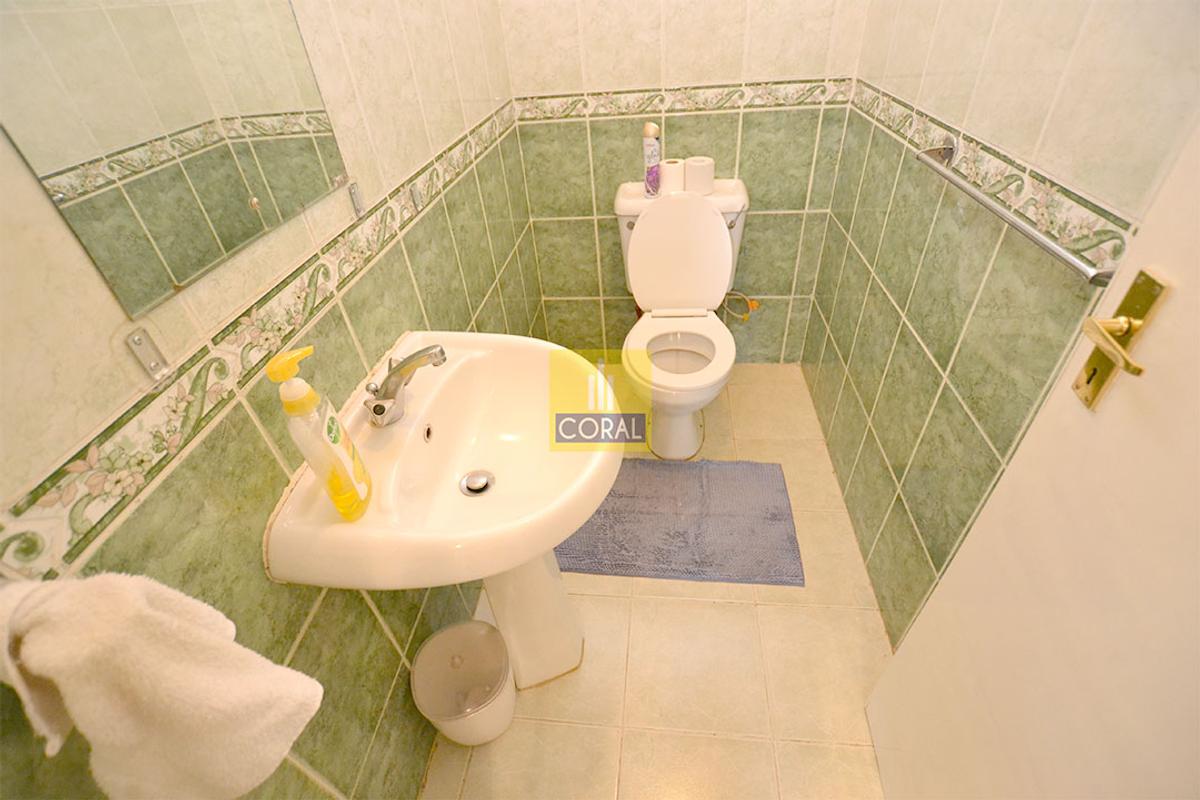 4 Bed Apartment with En Suite in Lavington - 8