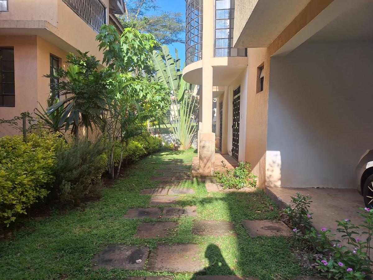 5 Bed Townhouse with En Suite in Westlands Area - 4