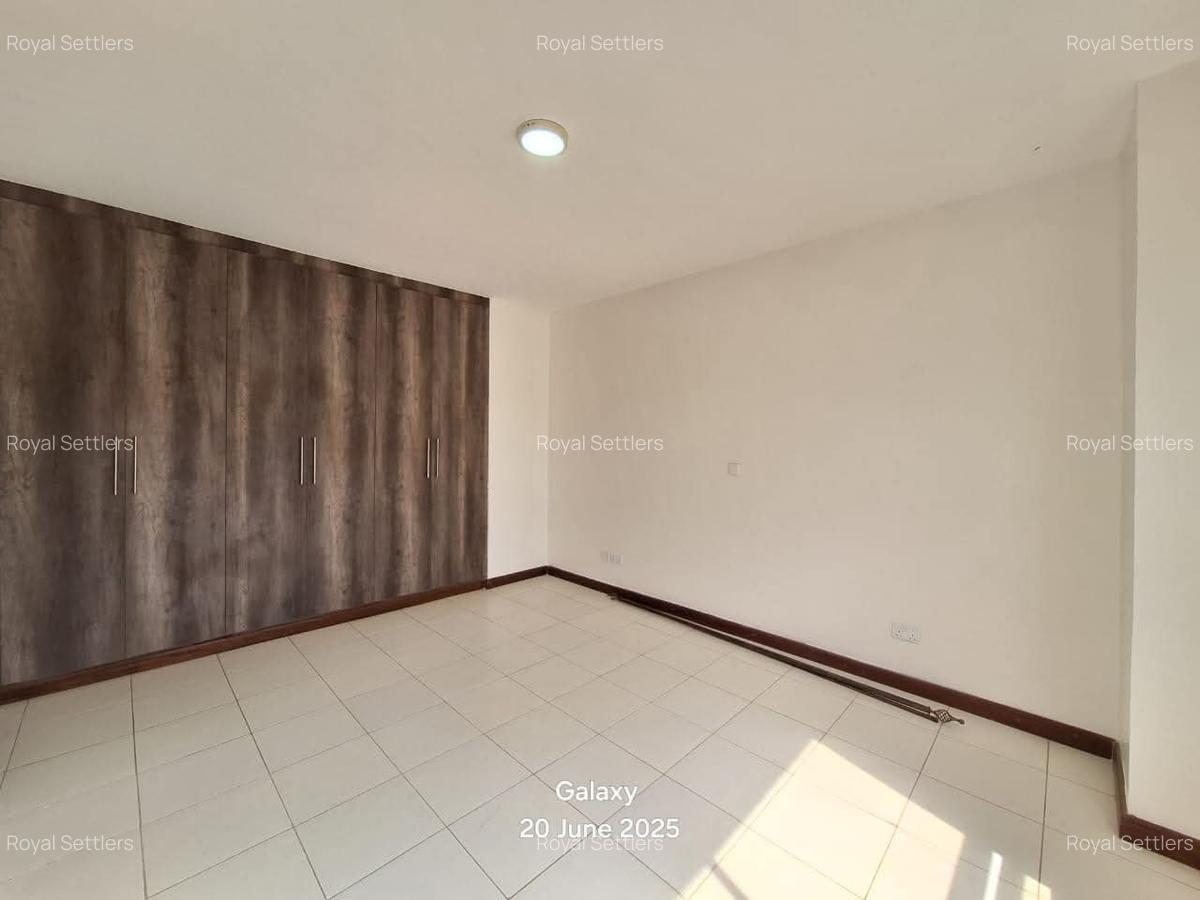 2 Bed Apartment with En Suite at Bohra Road - 10