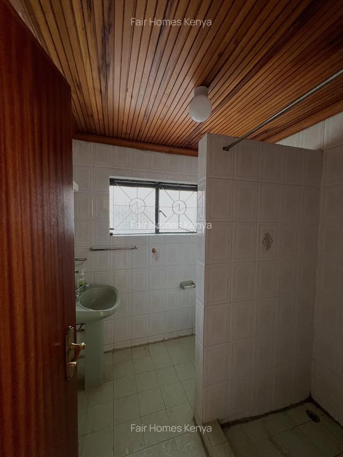 4 Bed Townhouse with En Suite at Mbaazi Avenue - 13