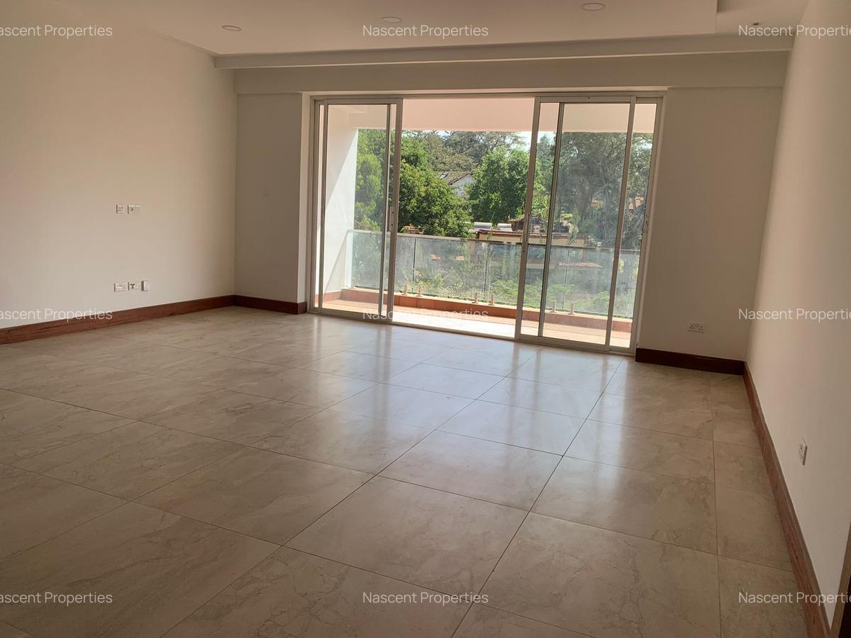 3 Bed Apartment with En Suite in Westlands Area - 11