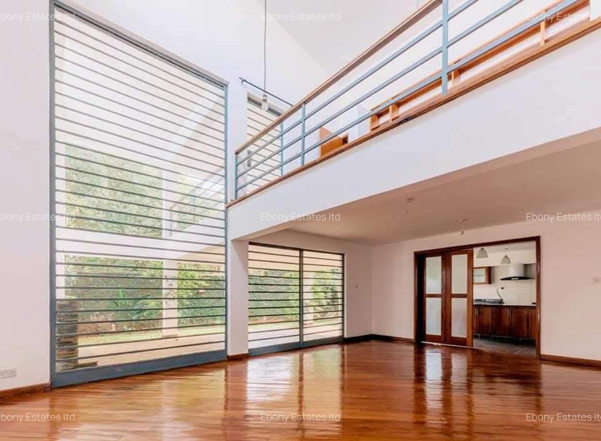 4 Bed Townhouse with En Suite in Lavington - 7