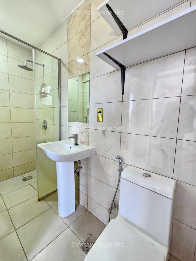 2 Bed Apartment with En Suite in Westlands Area - 6