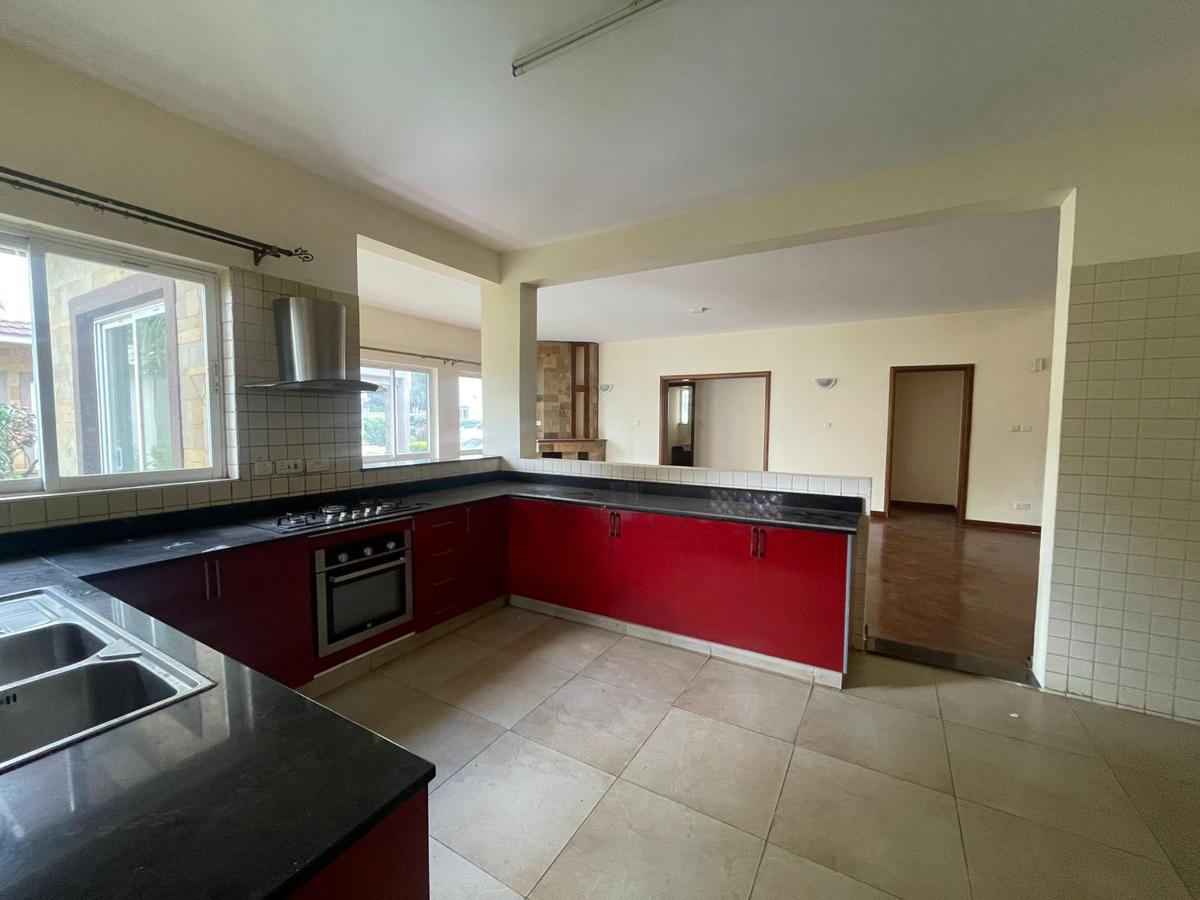 5 Bed House with En Suite at James Gichuru - 10