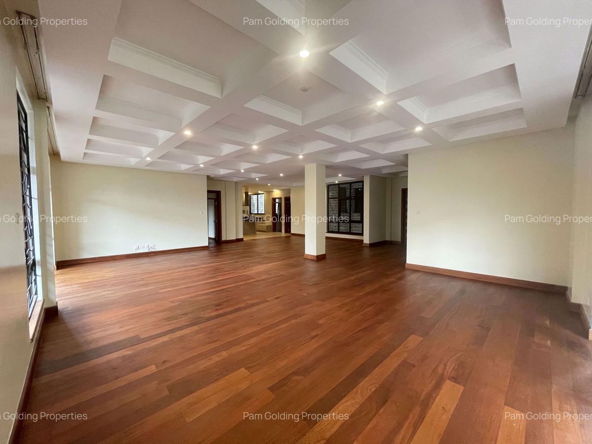 4 Bed Apartment with En Suite in General Mathenge - 5