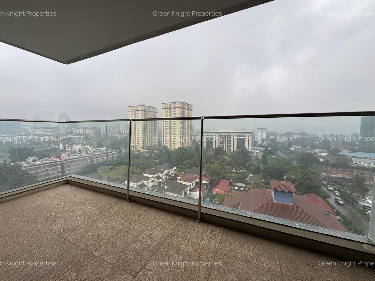 Serviced 4 Bed Apartment with En Suite in Kilimani - 1
