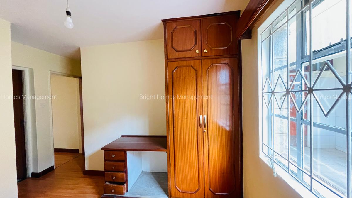 5 Bed Townhouse with En Suite in Lavington - 10