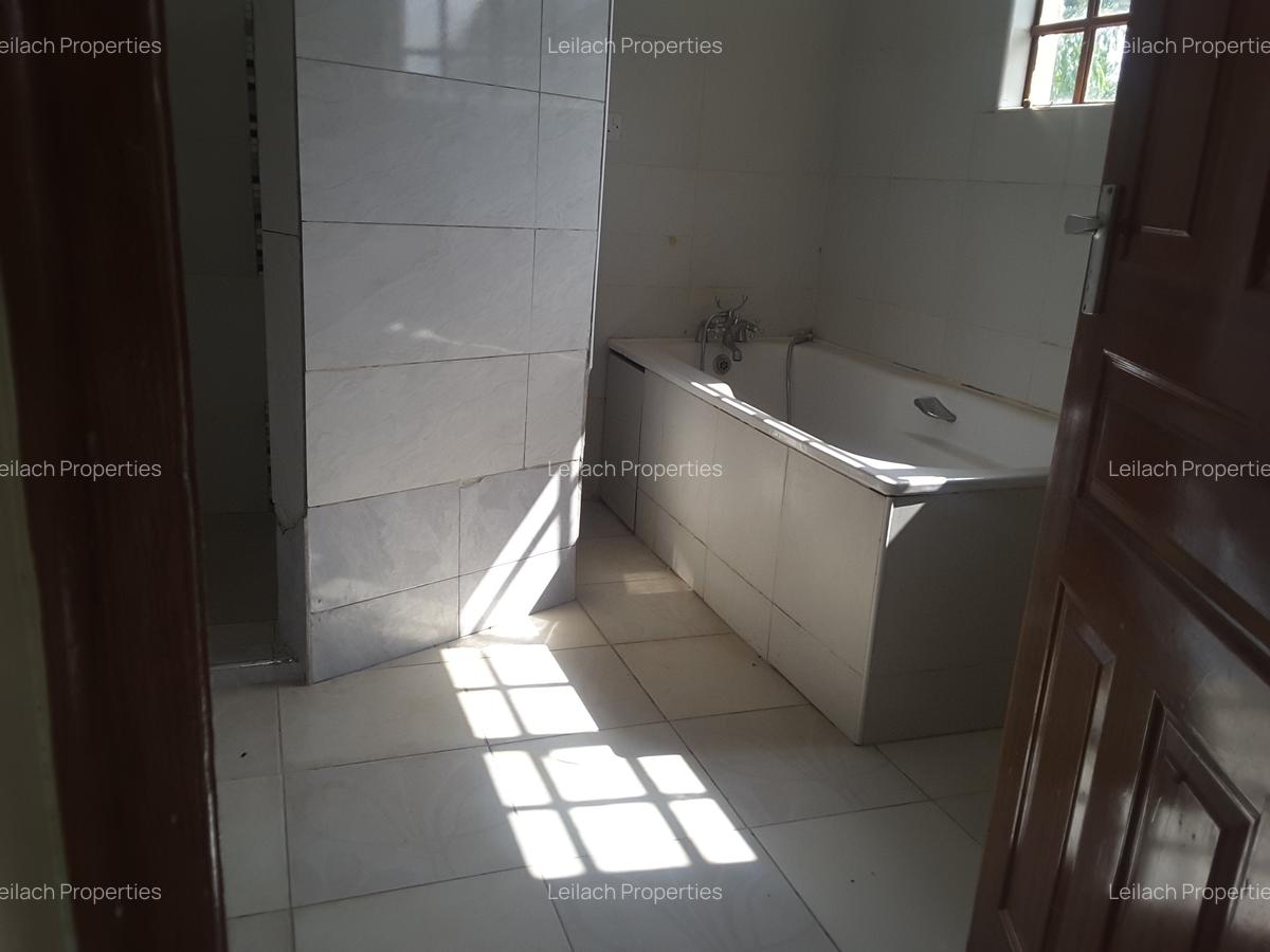 5 Bed House with En Suite in Ongata Rongai - 19