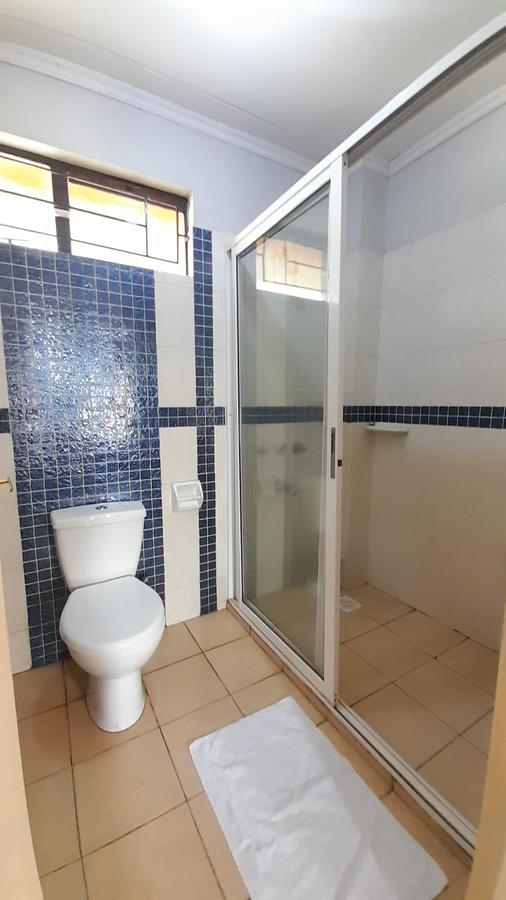 Serviced Studio Apartment with En Suite in Lavington - 6