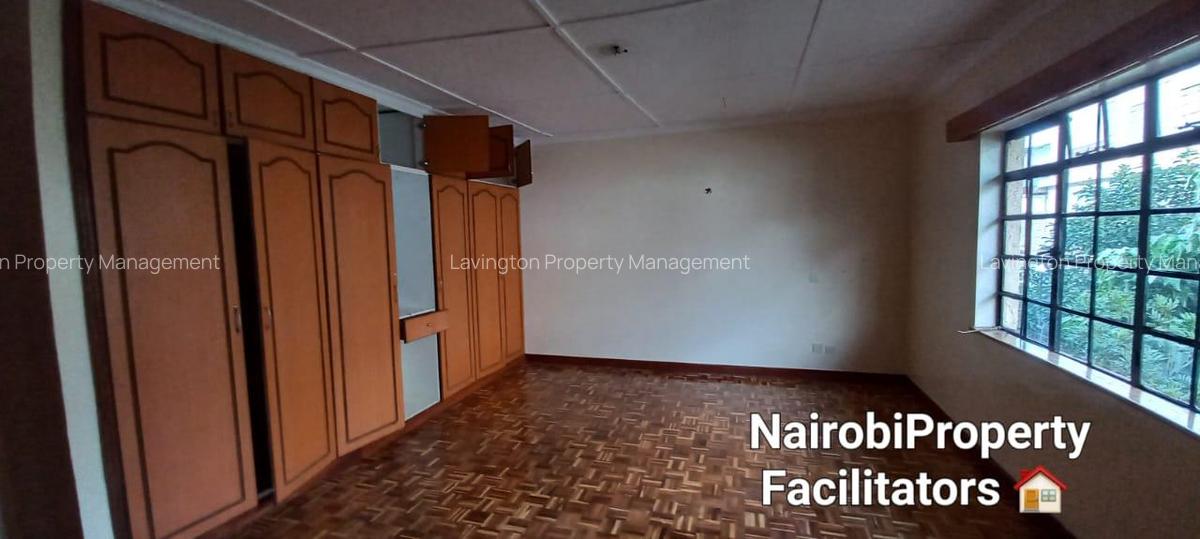 4 Bed Townhouse with En Suite at Lavington Green - 12