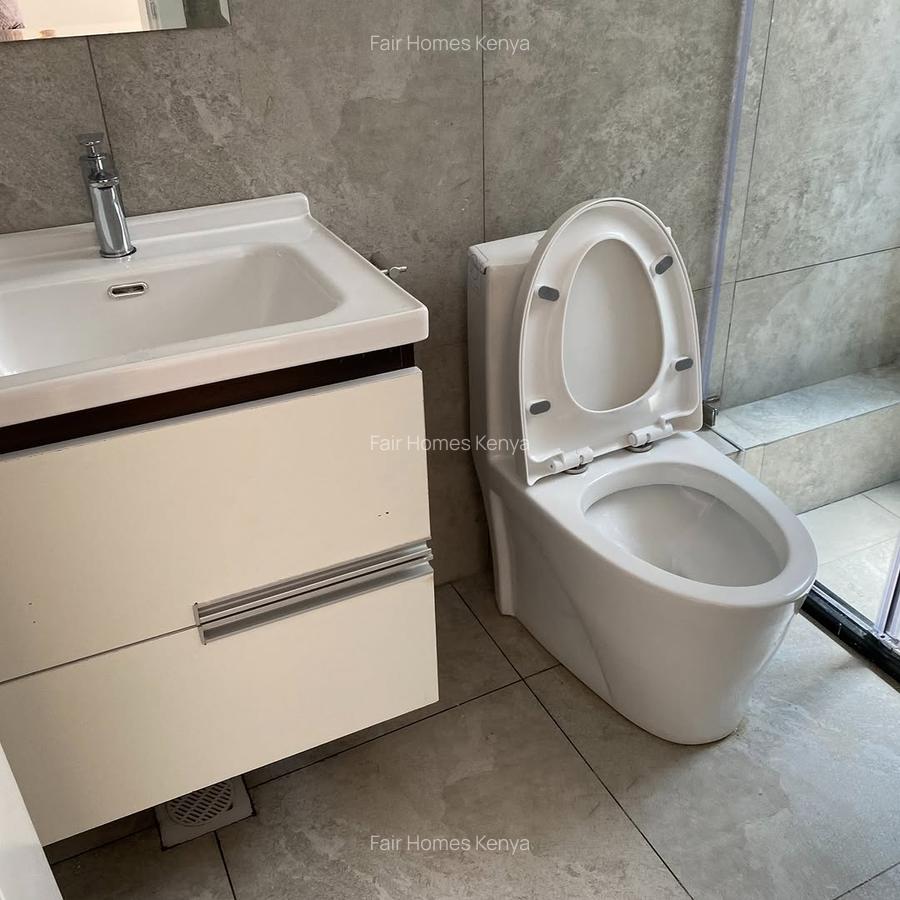 3 Bed Apartment with En Suite at Hatheru Road - 15