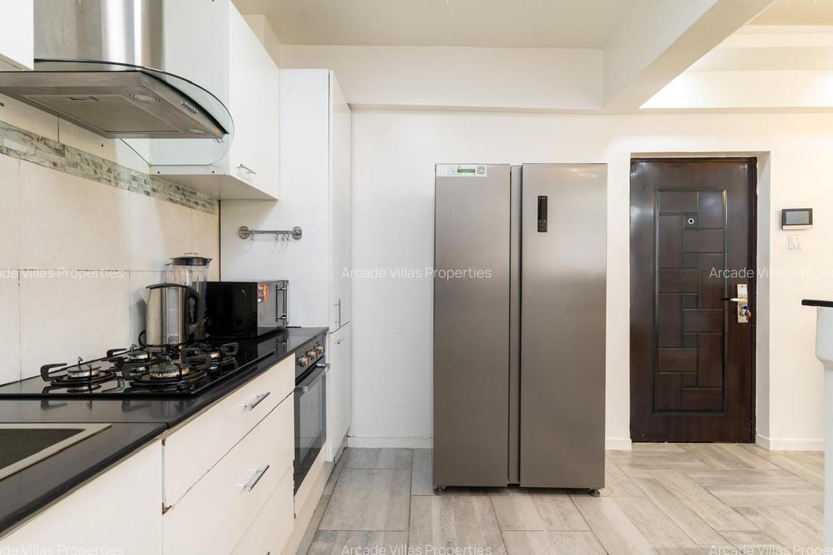 Serviced 2 Bed Apartment with En Suite in Kilimani - 3