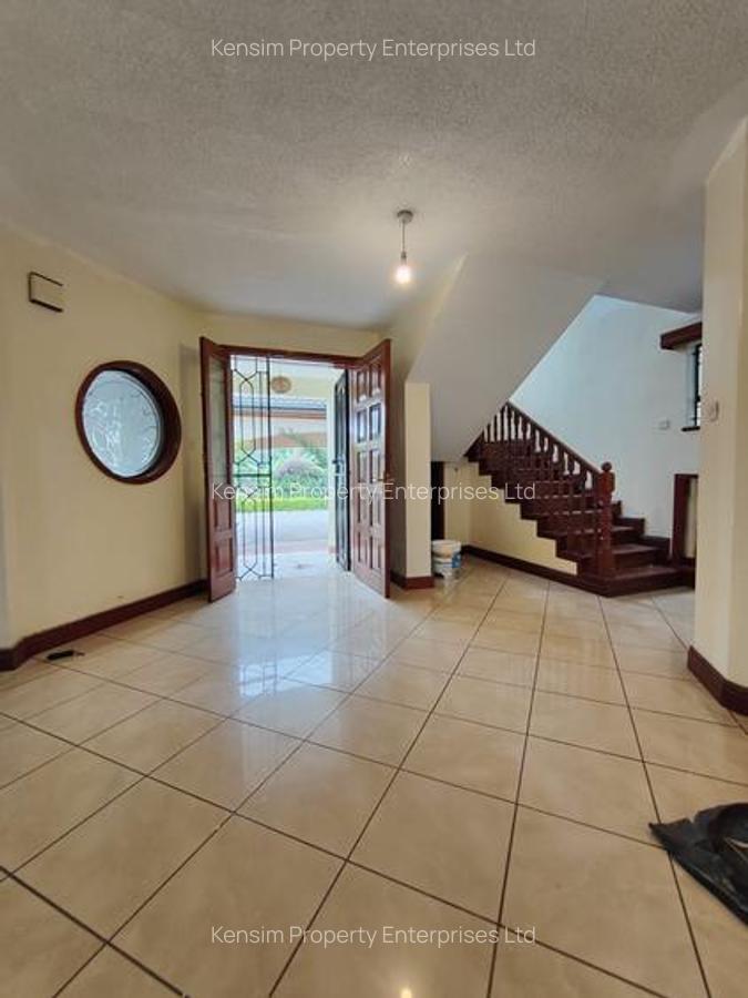 4 Bed Townhouse with En Suite in Lavington - 5