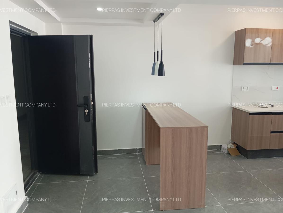 Serviced 3 Bed Apartment with En Suite in Riverside - 14