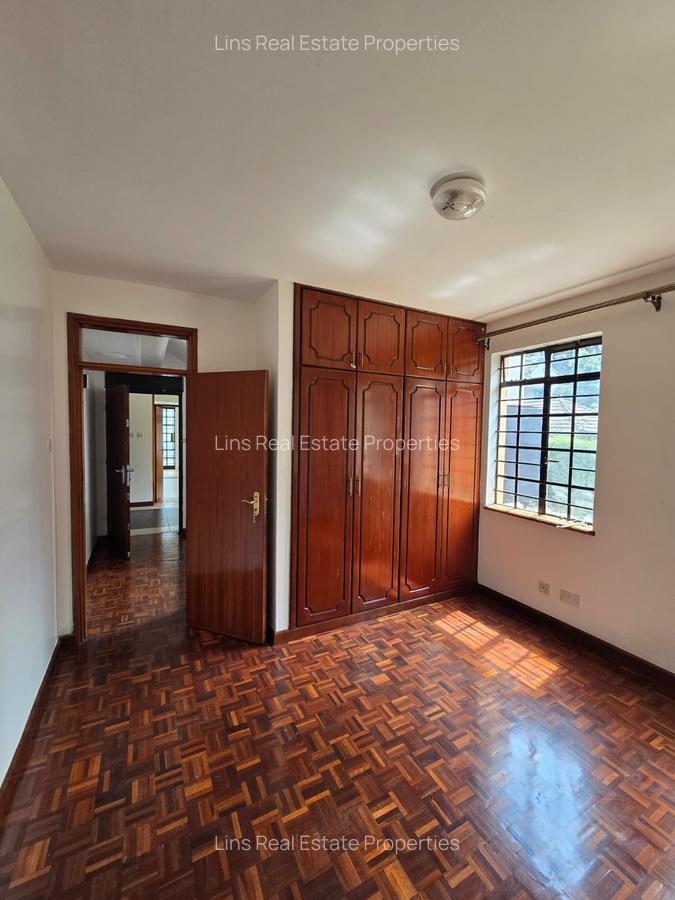 5 Bed Townhouse with En Suite in Lavington - 8