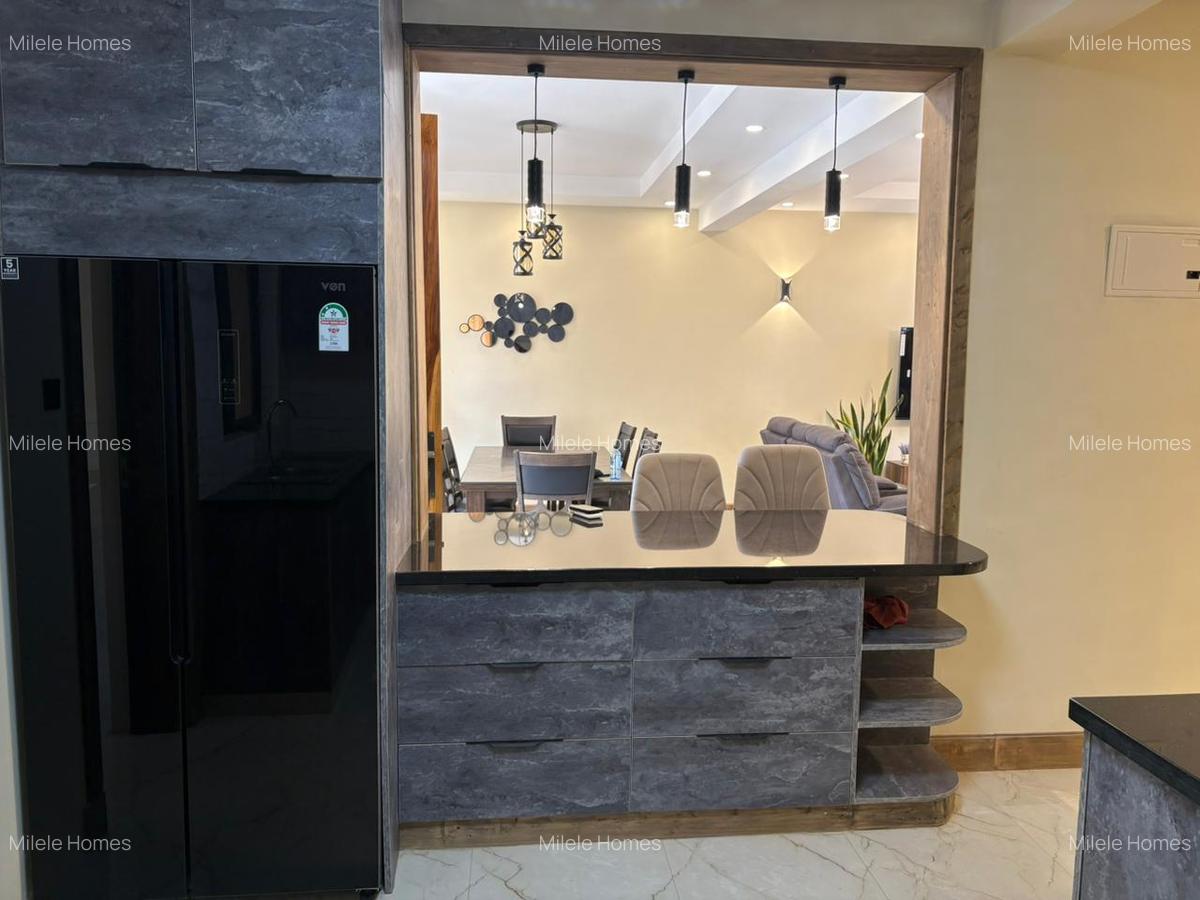 4 Bed Townhouse with En Suite in Banana - 14