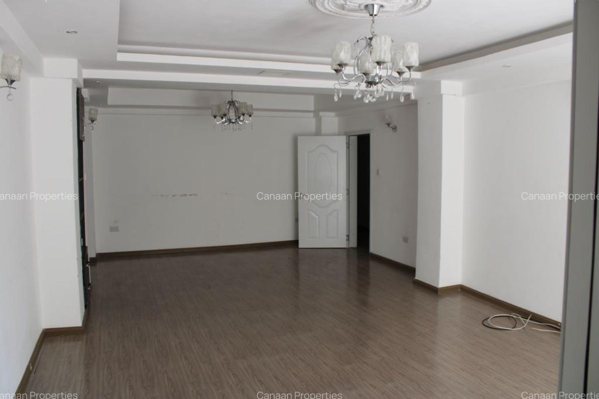 3 Bed Apartment with En Suite in Westlands Area - 2