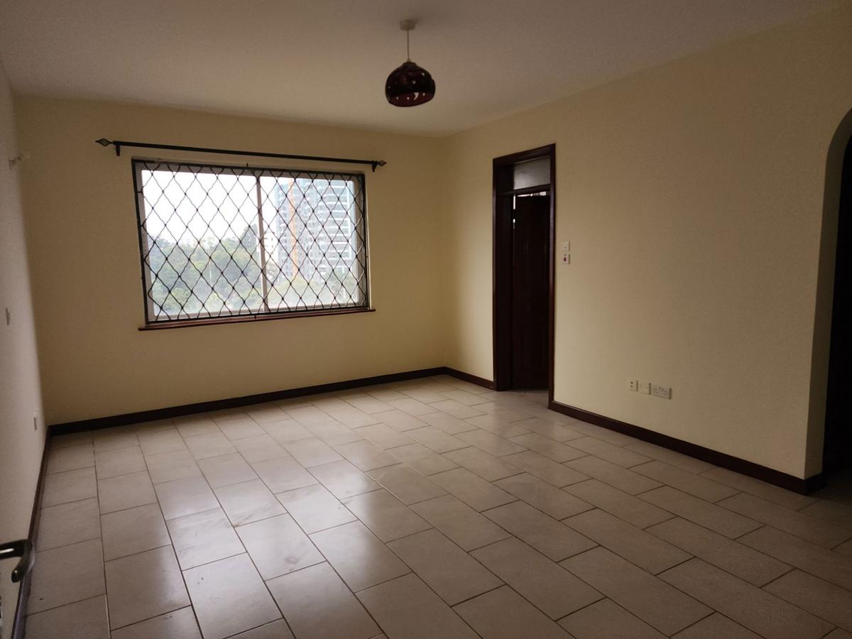 3 Bed Apartment with En Suite in Westlands Area - 9