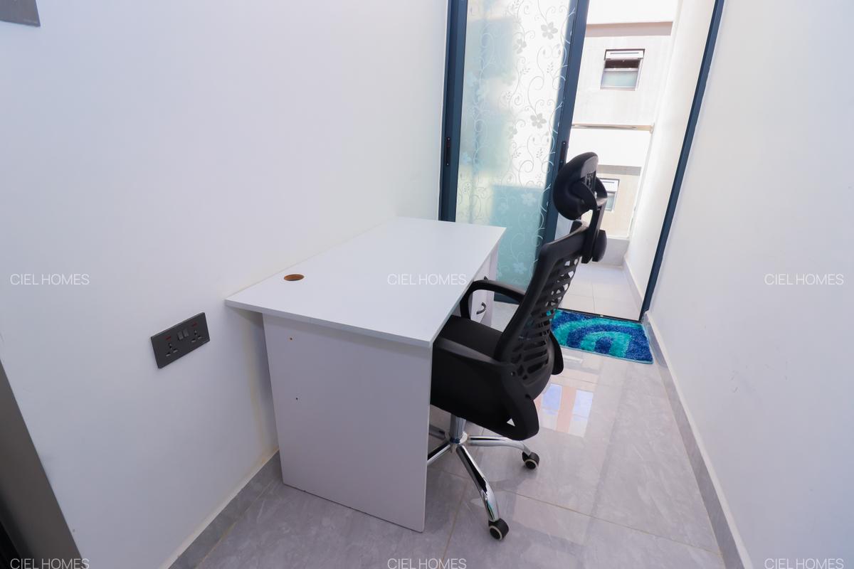 Serviced 1 Bed Apartment with Gym at Wood Avenue - 7