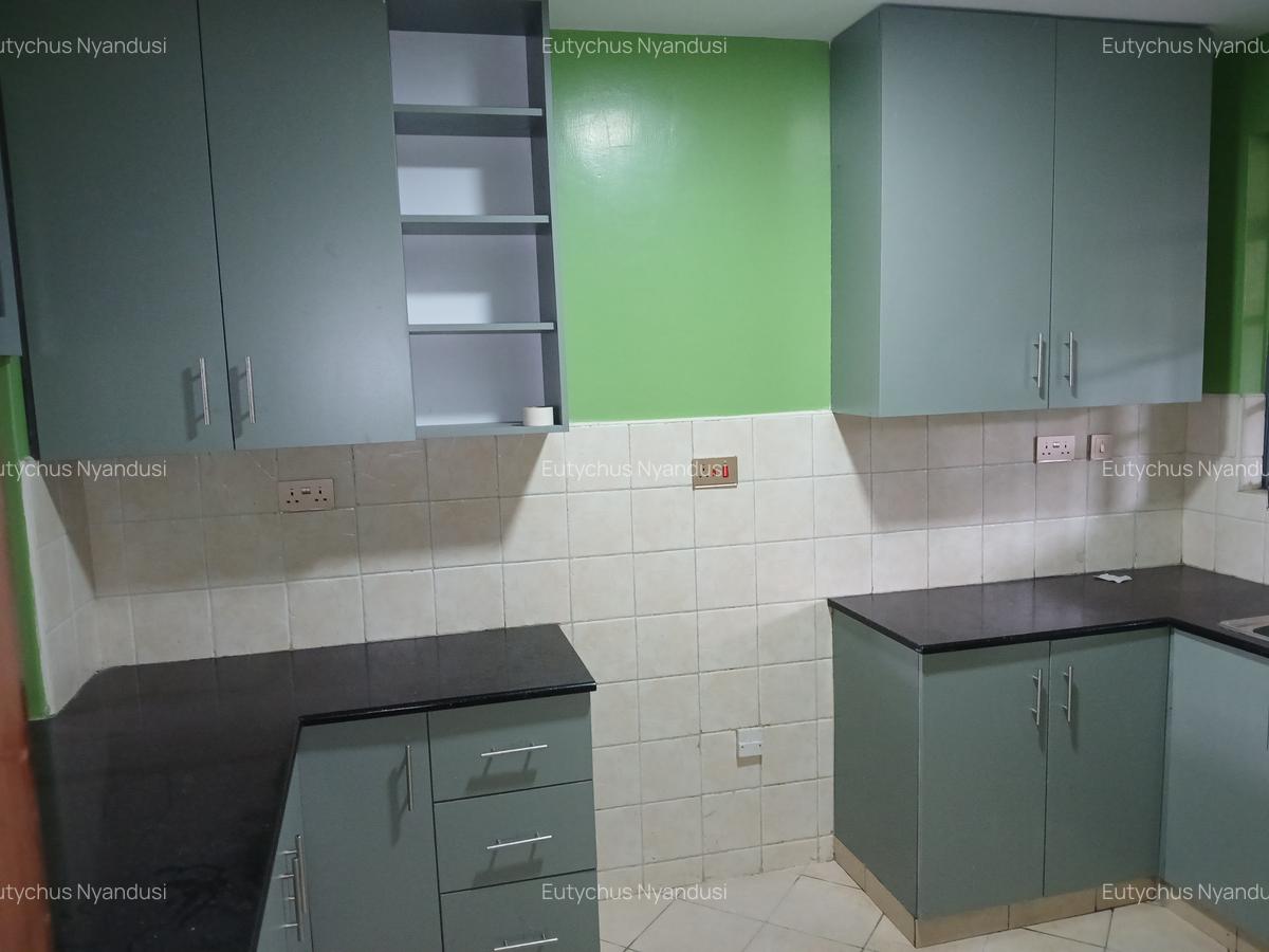 Serviced 2 Bed Apartment with En Suite at Amara Lane - 4