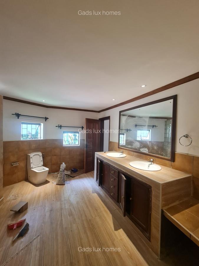 5 Bed Townhouse with En Suite at Old Kitisuru - 17