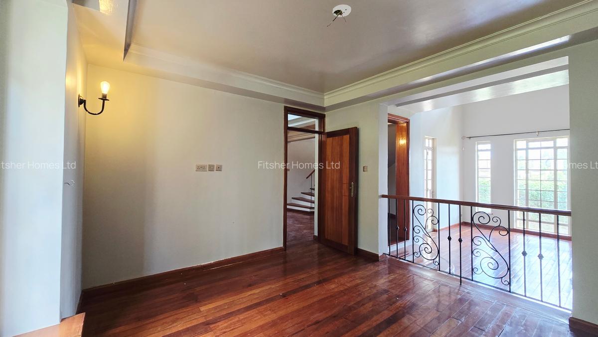 4 Bed House with En Suite in Runda - 9