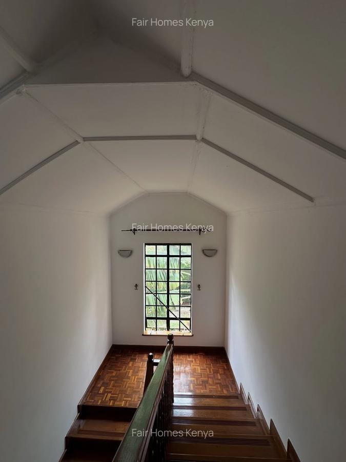 4 Bed House with En Suite at Lavington Mall - 19