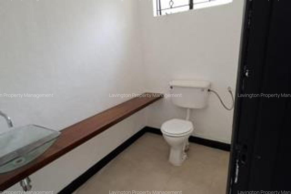 4 Bed Townhouse with En Suite at Lavington Green - 8