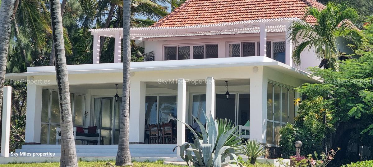 4 Bed Villa with En Suite at Malindi - 2