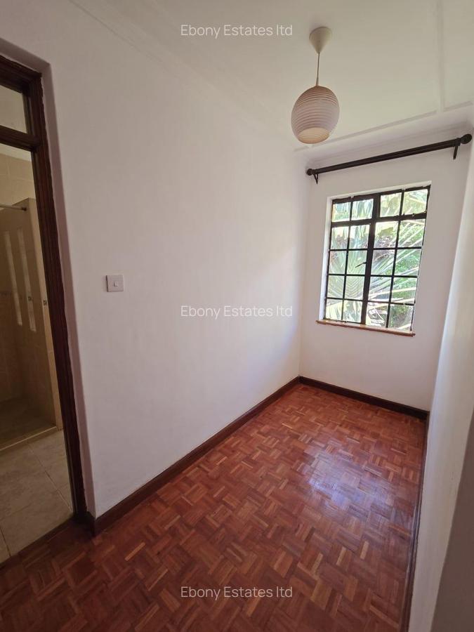 5 Bed Townhouse with En Suite in Lavington - 13