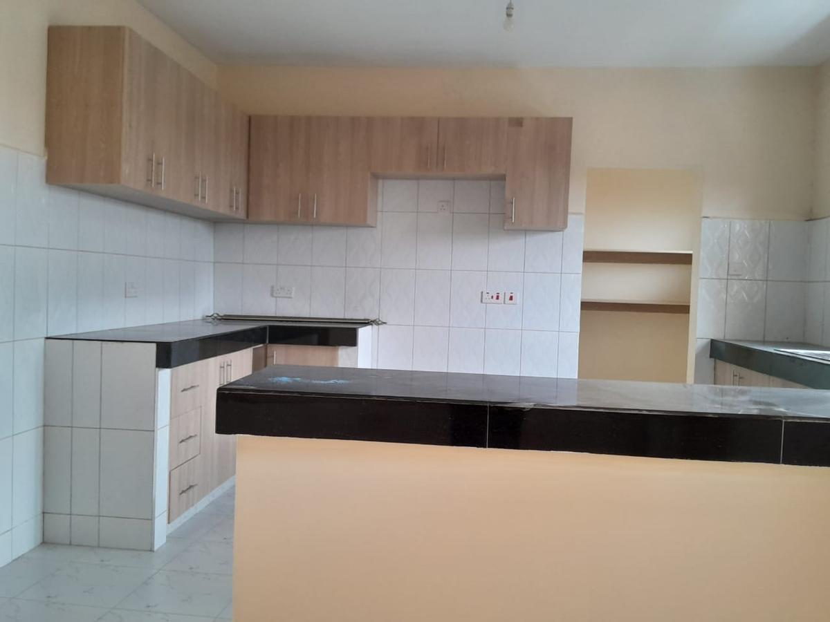 3 Bed House with En Suite at Acacia - 7