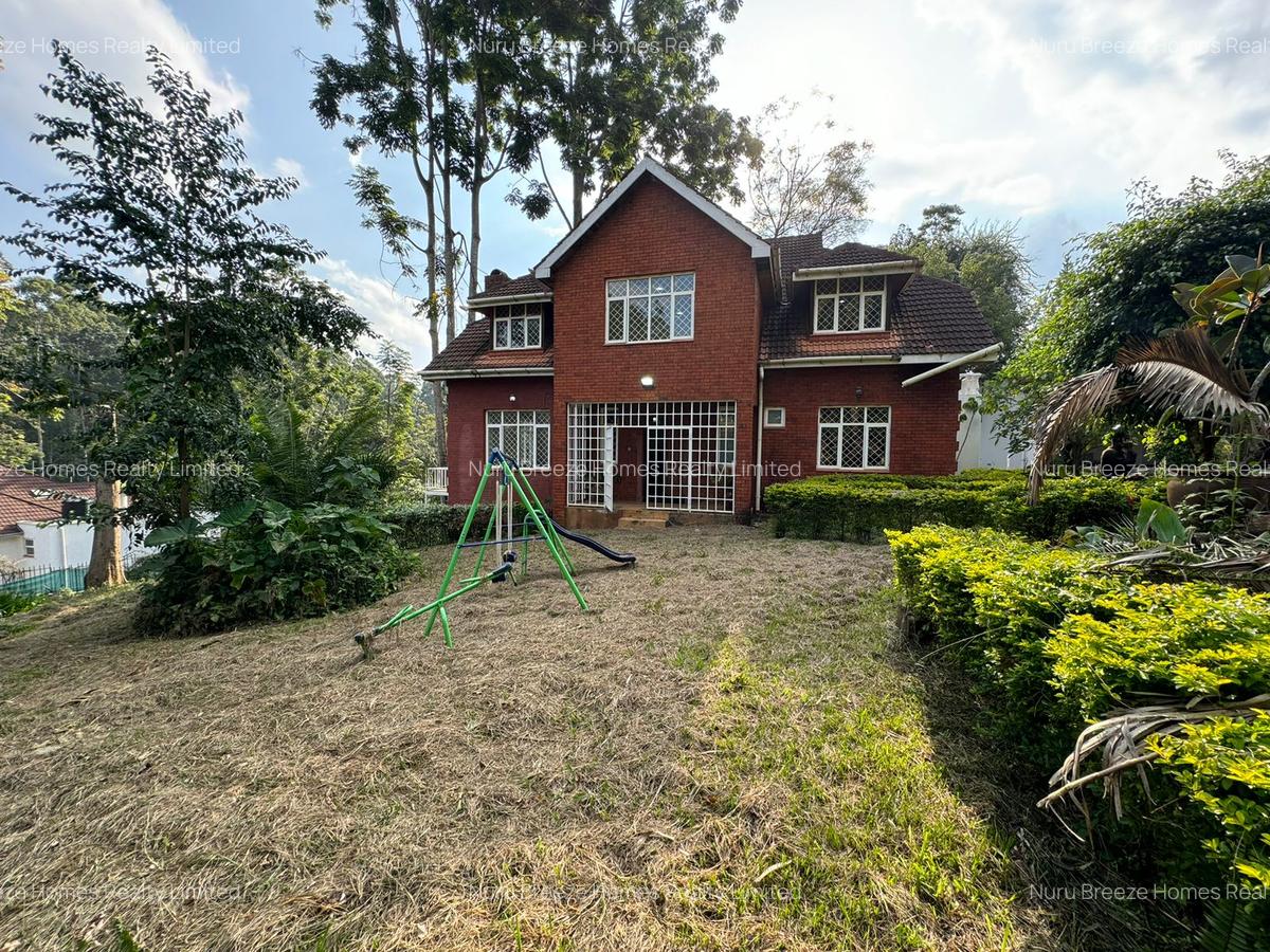 5 Bed Townhouse with En Suite in Rosslyn - 1