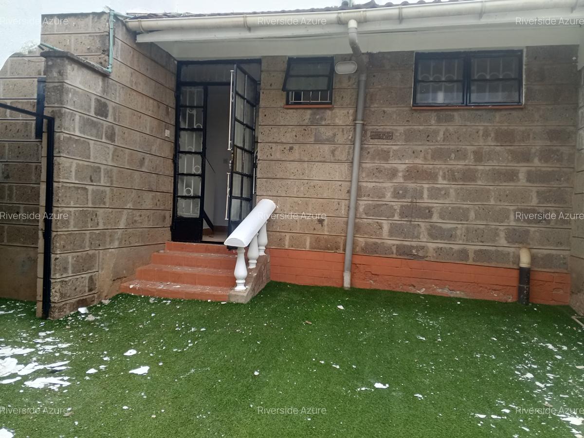 4 Bed Townhouse with En Suite at Westlands - 2